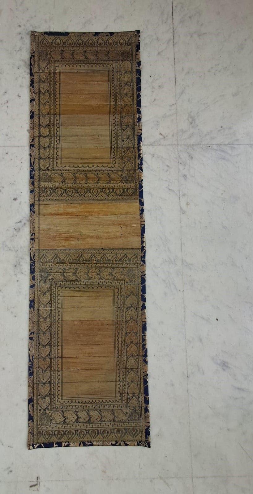 Palm Leaf Runner with Blue & Golden Colored Border.