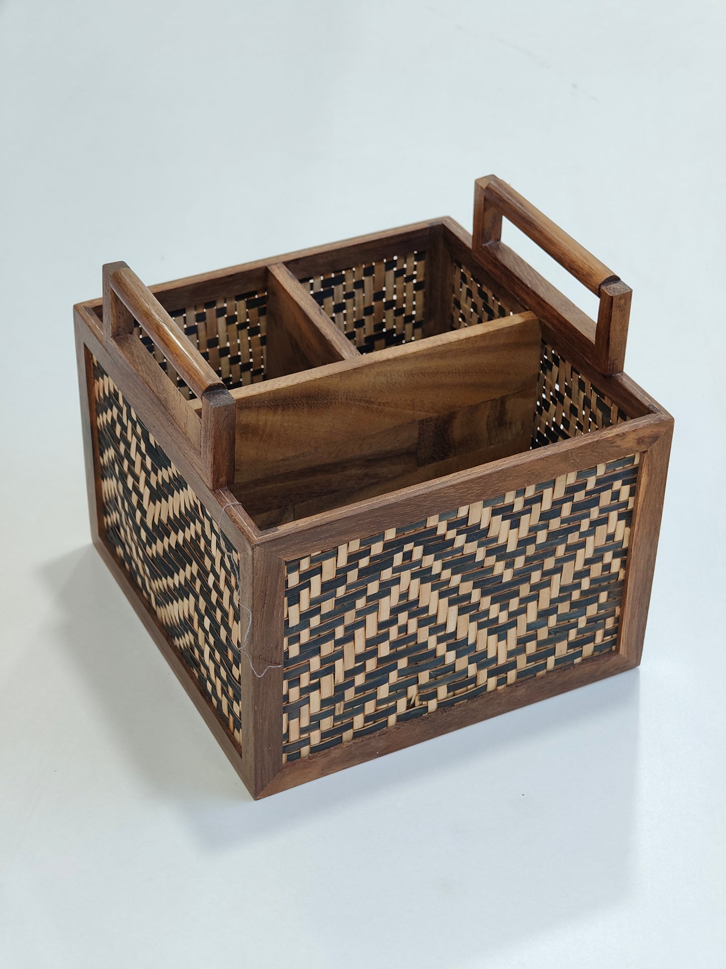 Shital Patti Cutlery Stand (Brown & Black Color)