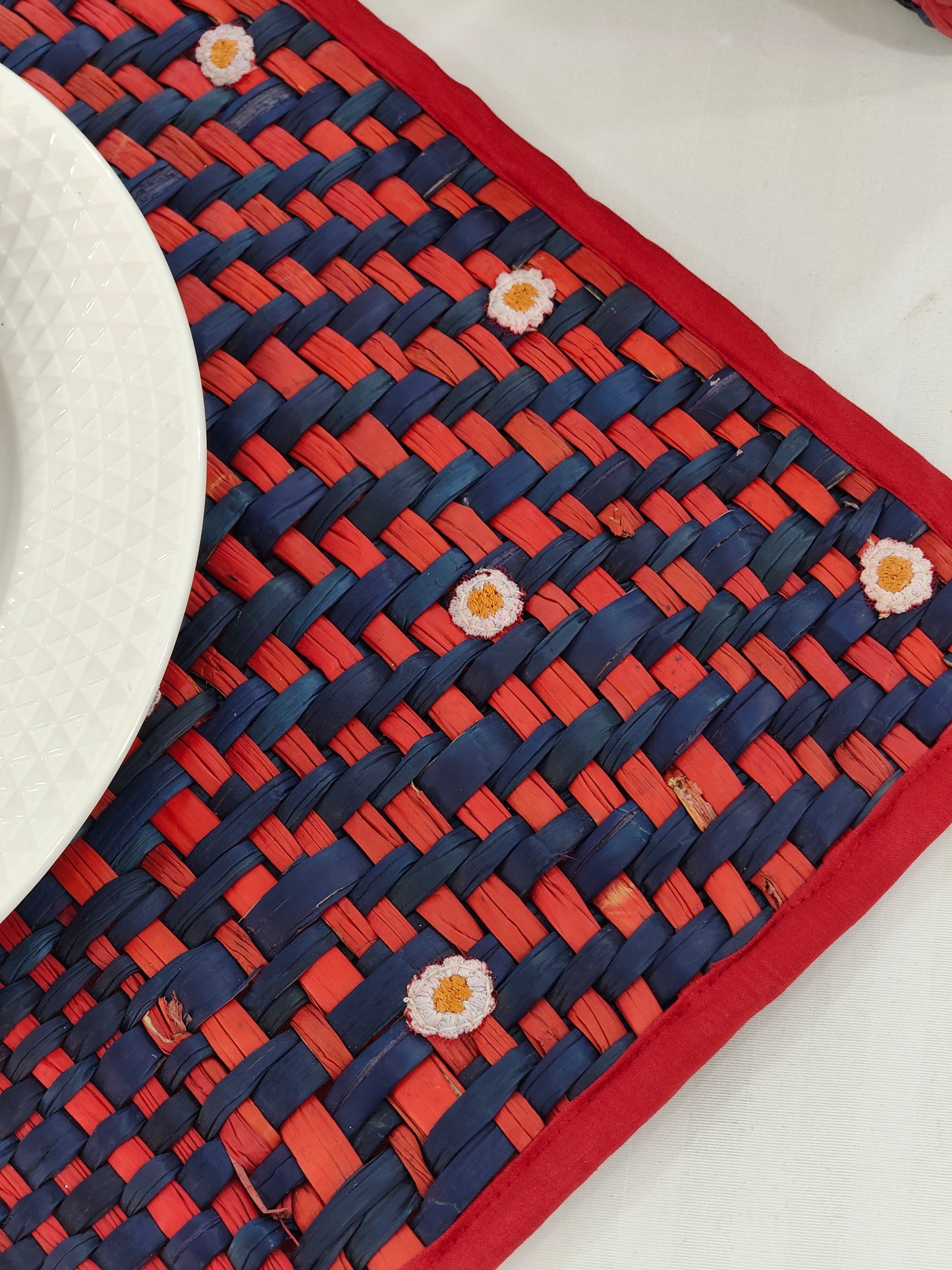 Water Reed Placemat with Embroidery (Red & Blue Color)