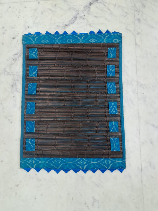 Bamboo Dark Brown Placemats with Aquarist Blue Border