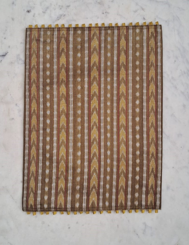 Ikat Placemats Brown & White Color