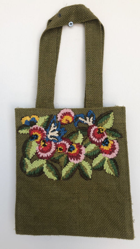 Jute Bag with Hand Embroidery in Raffia. Small Size