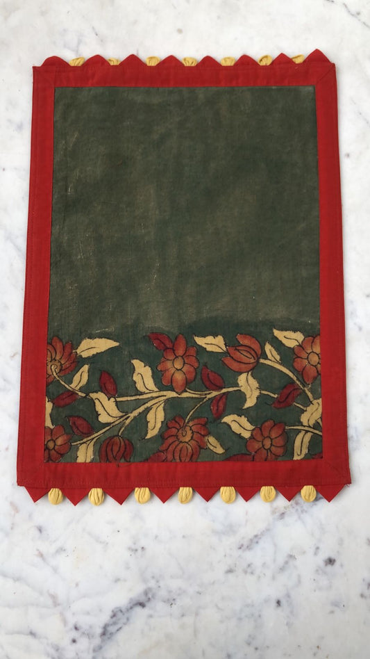 Kalamkari on Light Yellow Color Placemats with Green Flowers