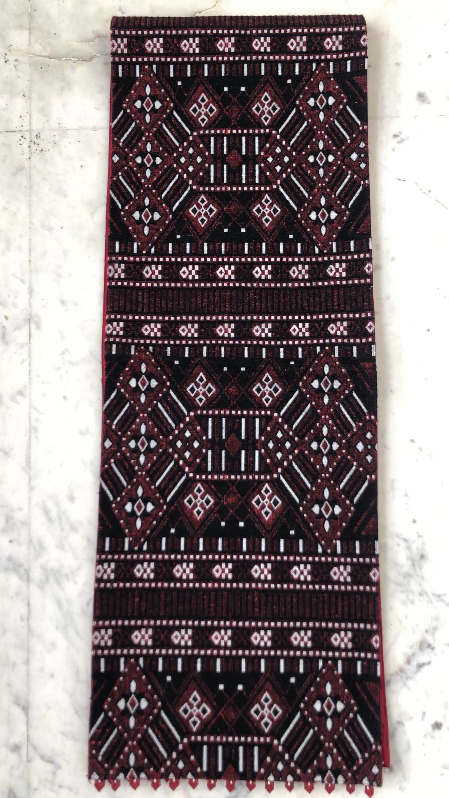 Handloom Runner (Maroon Print with Red Border with Pearl)